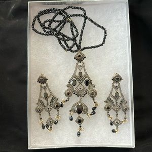 Black Stones and Diamond Indian/pakistani set